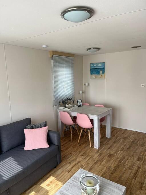 Chalet + Tiny House Nabij Strand Petten Ngoại thất bức ảnh