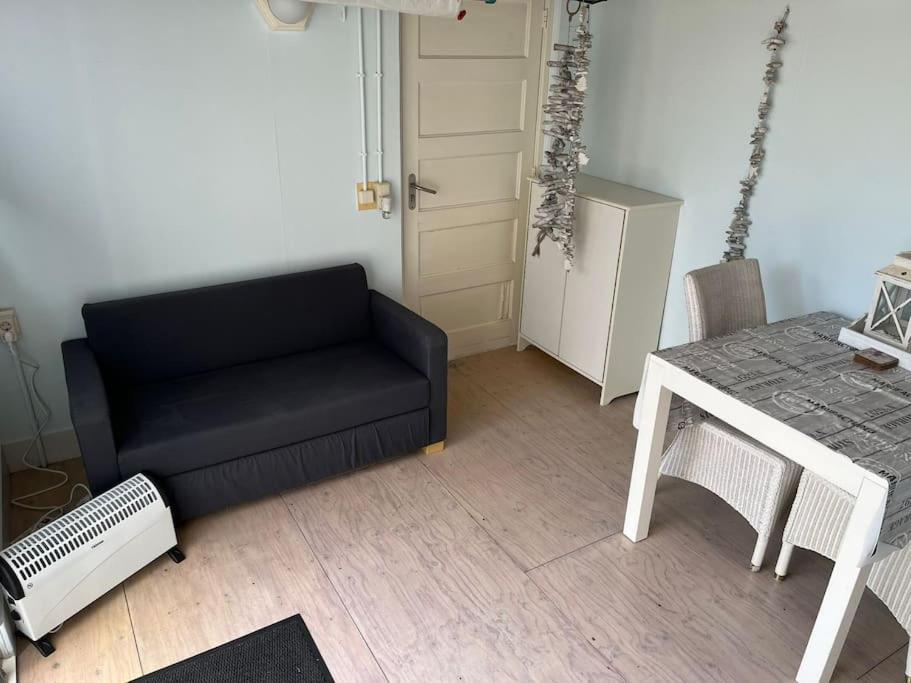 Chalet + Tiny House Nabij Strand Petten Ngoại thất bức ảnh